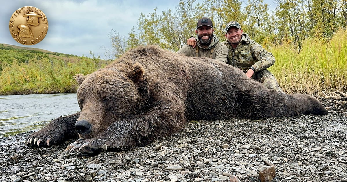 Brian van Lanen World's Record grizzly bear