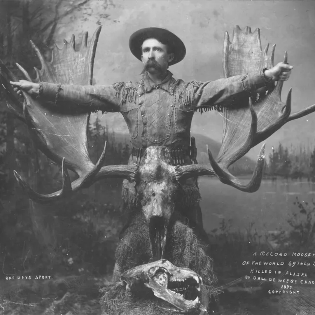 DeWeese with moose skull