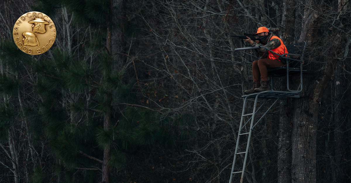 hunter in tree stand