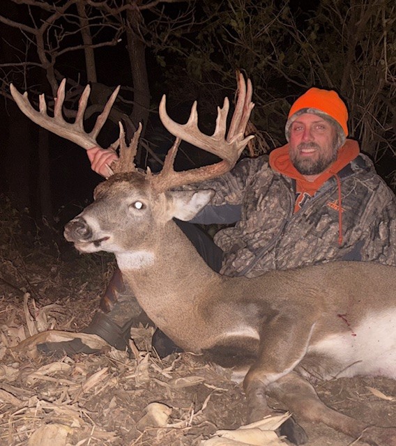 NON-TYPICAL WHITETAIL DEER