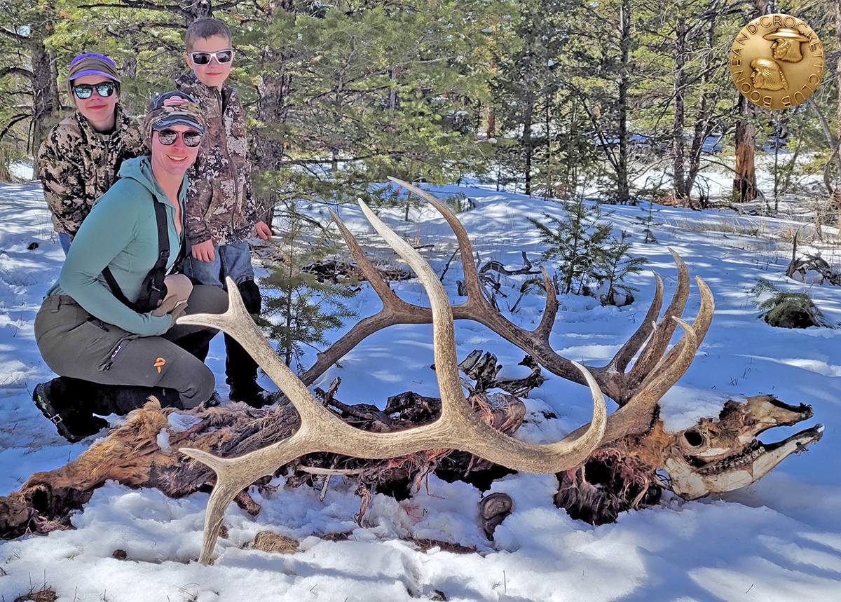 Elizabeth with her daughter and son posing with the elk. The bull has an official B&C score of 375-4/8 points.